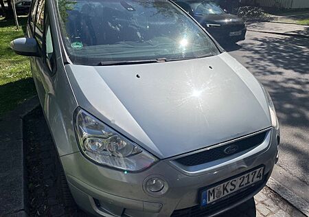 Ford S-Max 2,0 TDCi 103kW DPF Trend Trend