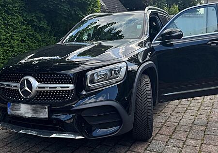Mercedes-Benz GLB 200 DCT -