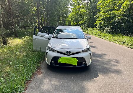 Toyota Prius + 1.8-l-VVT-i -