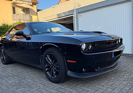 Dodge Challenger 3,6L V6 mit 309 PS - Schwarz