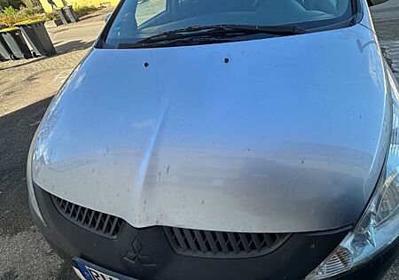 Mitsubishi Grandis 2.0 30 Jahre 7-Sitzer 30 Jahre