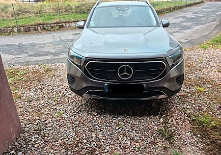 Mercedes-Benz EQB gebraucht kaufen Mercedes-Benz EQB 250 -