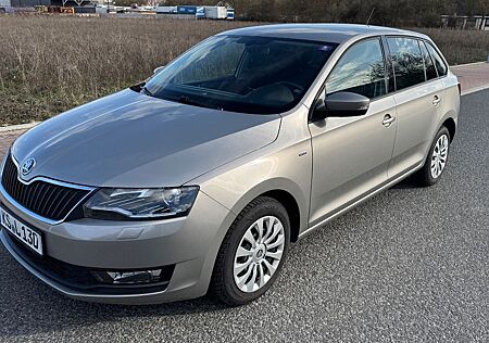 Skoda Rapid 1.0 TSI Ambition Spaceback Ambition