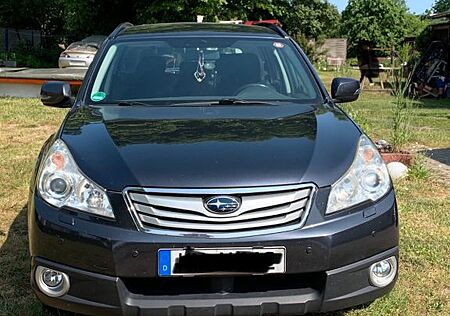 Subaru Outback 2.5i Standheizung viele Neuteile