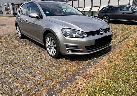 VW Golf Volkswagen 1.2 TSI 63kW BMT Trendline Trendline