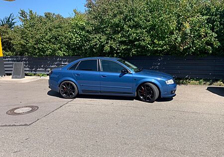 Audi A4 3.0 quattro -