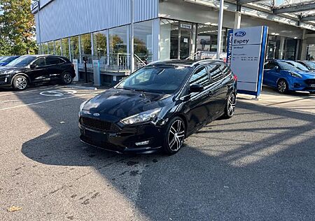 Ford Focus Turnier Titanium Automatik Navigation