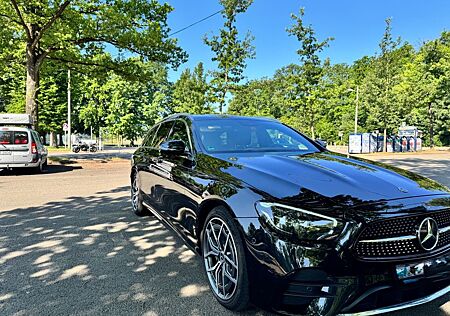 Mercedes-Benz E 220 d T Autom. - AMG Line