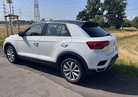 VW T-Roc Volkswagen 1.5 TSI DSG Style (orig. nur 28.000 km)