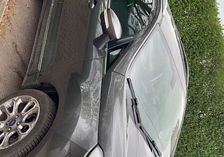Ford EcoSport 1,0 EcoBoost 92kW Titanium Automati...