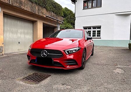 Mercedes-Benz A 250 4MATIC DCT - Amg Line - Knight Paket