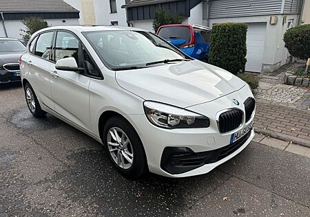 BMW 216d Active Tourer Pano Sportsitze SHZ PDC Navi