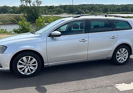 VW Passat Variant Volkswagen 2.0 BlueTDI DSG Comfortline V...