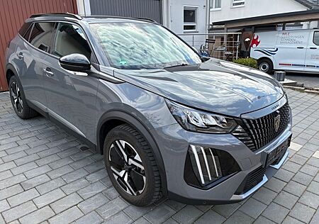 Peugeot 2008 Hybrid 136 Allure AHK 360Kamera