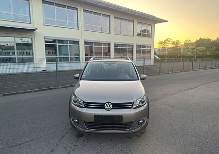 VW Touran Volkswagen CROSS 7-Sitzer Standheizung Navi 17zoll
