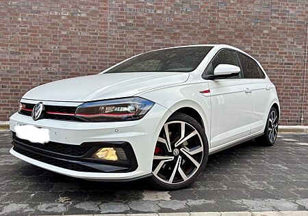 VW Polo Volkswagen GTI 2.0 TSI DSG LED APP 18