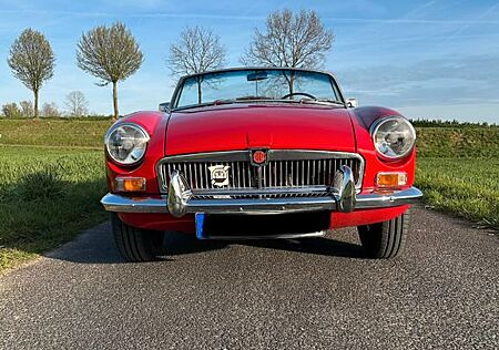 MG MGB Mark 1 with pull handle door handles
