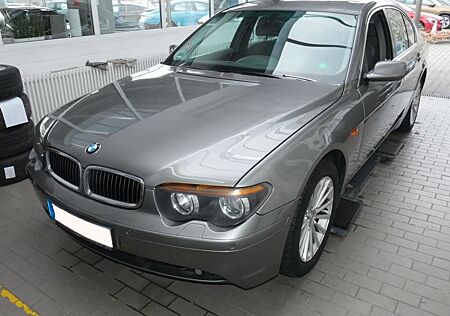BMW 745i +nur an Händler/Export+