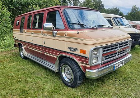 Chevrolet G 20 LowTop Conversion Van