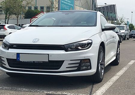 VW Scirocco Volkswagen R-Line, 1.4 TSI - Pano, R-Line, Xenon.