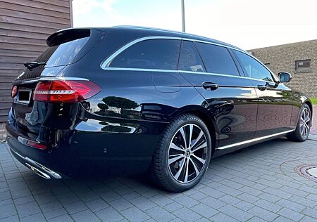 Mercedes-Benz E 220 E 220d T AVANTGARDE Navi Multibeam, Kamera