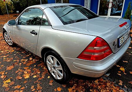 Mercedes-Benz SLK 200 LEDER AUTOMATIC TÜV 02.2027