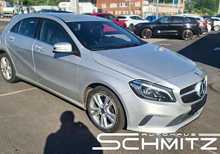Mercedes-Benz A 220 CDI "URBAN 177* DSG AHK SHZ LED Lic [...]