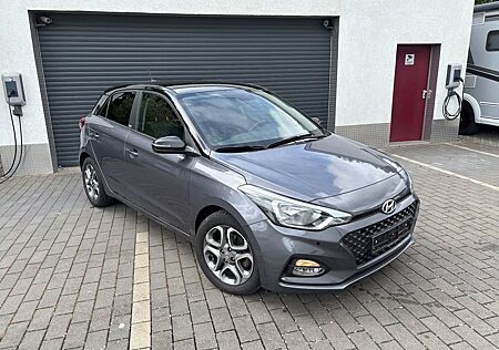 Hyundai i20 Automatic YES! Plus Kamera, Lenkradheizung