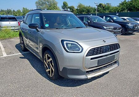 Mini Cooper D Countryman Cooper C Countryman Favoured Harman Panorama HUD