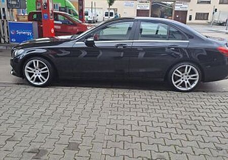 Mercedes-Benz C 200 -