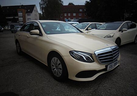 Mercedes-Benz E 200 d Automatik Leder Kamera PDC