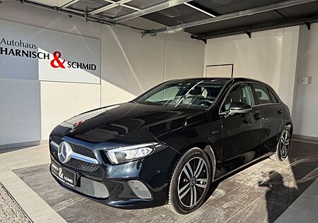 Mercedes-Benz A 250 A250e Progres.Plug in Hybrid, WP, LED, Apple Car