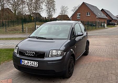 Audi A2 1.4 -sparsames Anfängerauto