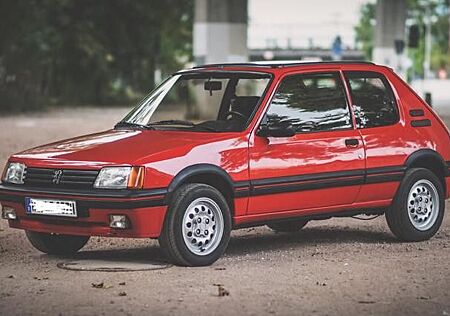 Peugeot 205 GTI