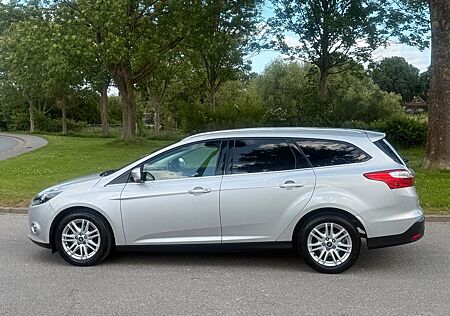 Ford Focus Turnier Titanium ** Zahnriemen neu**