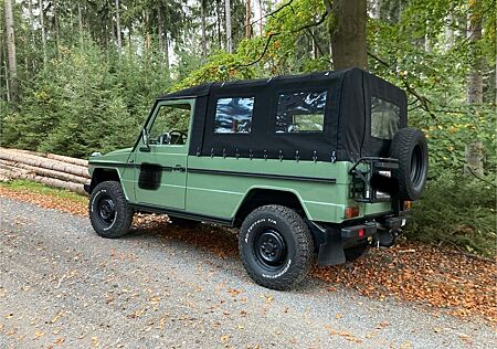 Mercedes-Benz G 230