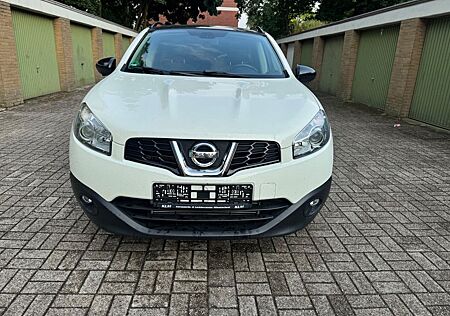 Nissan Qashqai 360 *panorama*navi*xenon