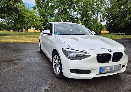 BMW 114i Sport Line Sport Line F20 Gepflegt