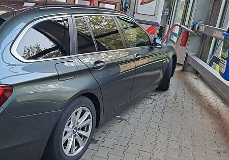 BMW 530d Touring A Modern Line Modern Line