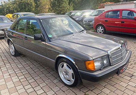 Mercedes-Benz 190 Mercedes Benz W201 2,6*Automatik*Leder*SRS*