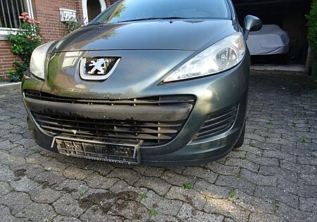 Peugeot 207 Filou HDi FAP 90