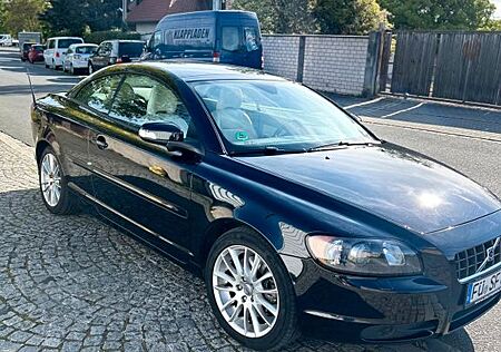 Volvo C70 2.0D Momentum Momentum