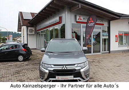 Mitsubishi Plug in Hybrid Outlander gebraucht kaufen Mitsubishi Plug in Hybrid Outlander Plug-in Hybrid Outlander Intro Edition