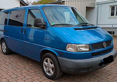 VW T4 Multivan Volkswagen 111 kW TDI, TÜV + Zahnriemen neu