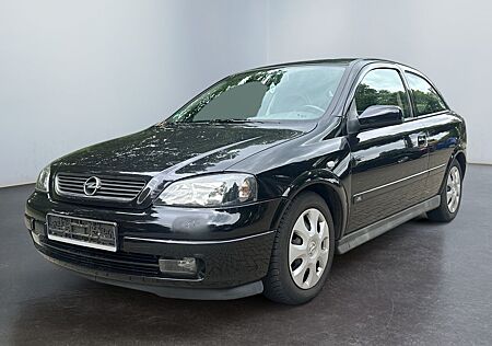 Opel Astra 1.6 16V Sport