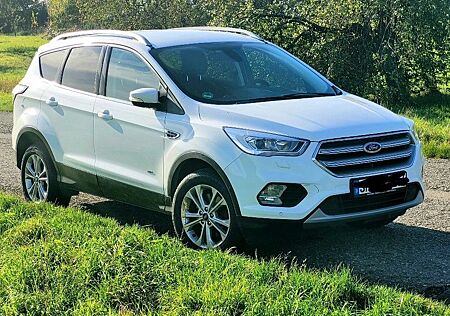 Ford Kuga 2,0 TDCi 4x4 110kW Titanium PowerShift