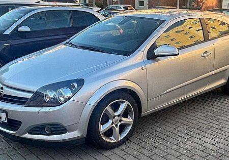 Opel Astra Coupé 1.6 -