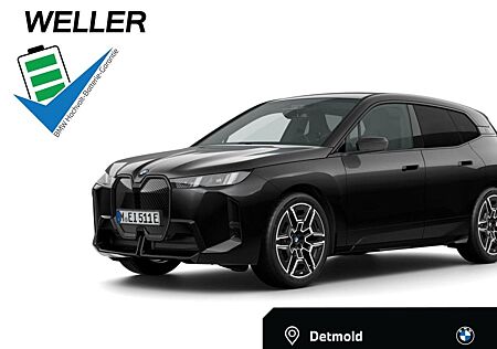 BMW iX xDriv 45 M Sport HUD B/W St+Go AHK A-Bahn 22"