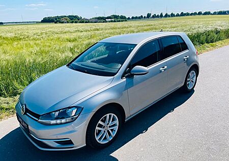 VW Golf Volkswagen 7 Tüv+Service neu-Automatik-24tkm-5-Türer.