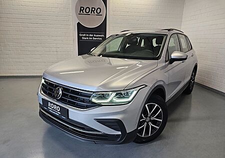 VW Tiguan Volkswagen 2.0 TDI Life + ACC/Navi/Scheckheft/Pano